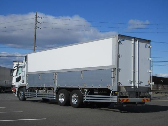 MITSUBISHI FUSOU SUPER GREAT 2016