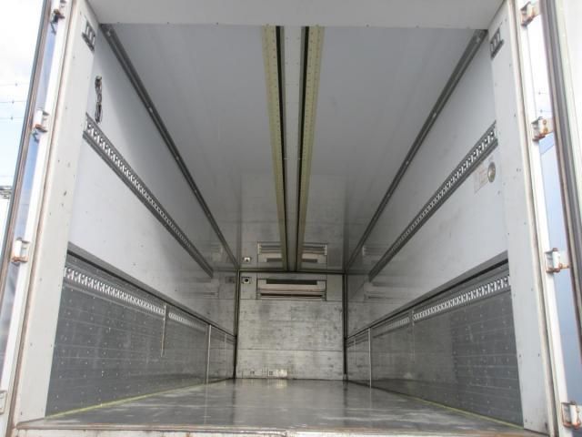 MITSUBISHI FUSOU SUPER GREAT 2016