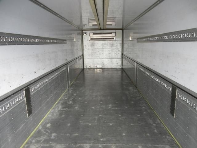 MITSUBISHI FUSOU SUPER GREAT 2016