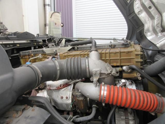 MITSUBISHI FUSOU SUPER GREAT 2016