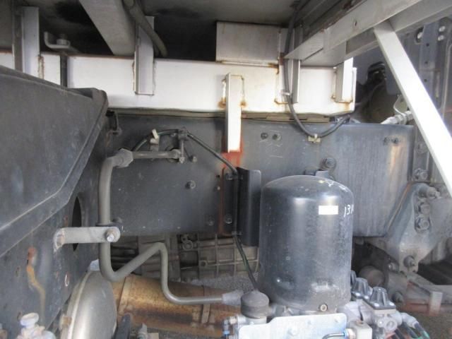 MITSUBISHI FUSOU SUPER GREAT 2016