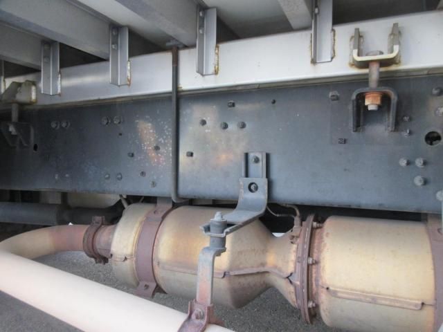 MITSUBISHI FUSOU SUPER GREAT 2016