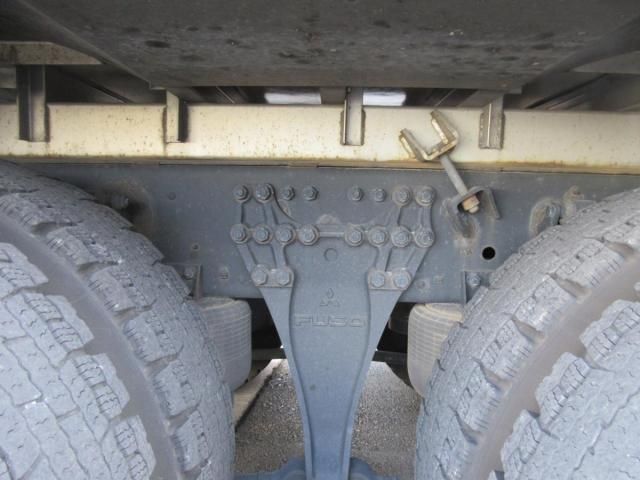 MITSUBISHI FUSOU SUPER GREAT 2016