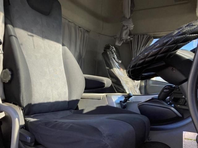 NISSAN DIESEL Quon 2017