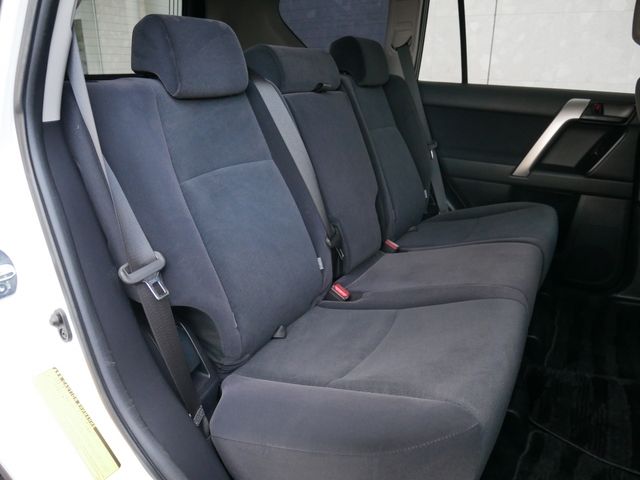 TOYOTA LANDCRUISER PRADO 2021