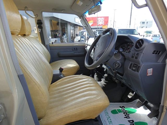 TOYOTA LANDCRUISER van 2014