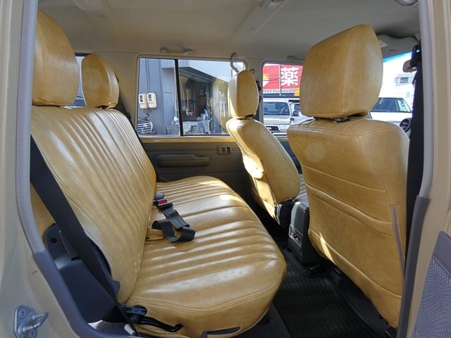 TOYOTA LANDCRUISER van 2014