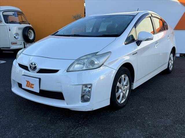 TOYOTA PRIUS 2011