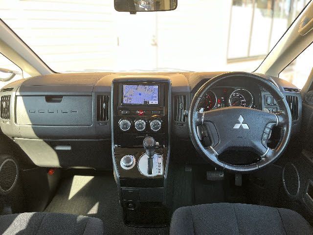 MITSUBISHI DELICA D:5 4WD 2018
