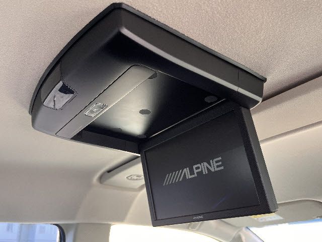 MITSUBISHI DELICA D:5 4WD 2018