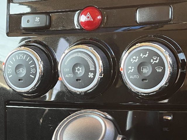 MITSUBISHI DELICA D:5 4WD 2018