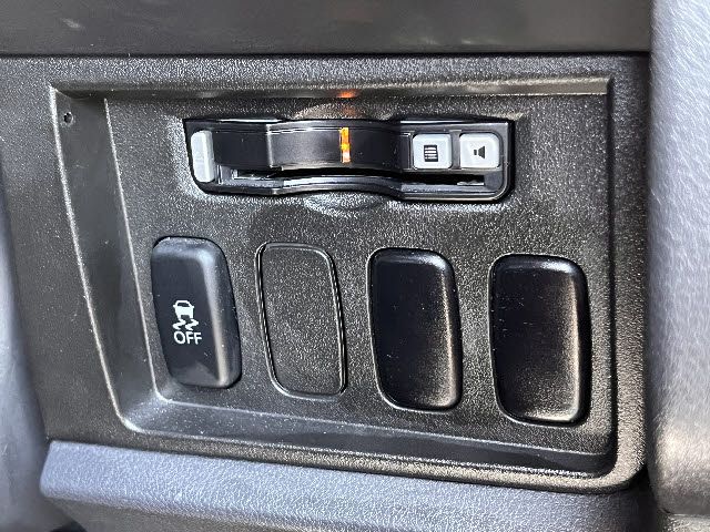 MITSUBISHI DELICA D:5 4WD 2018