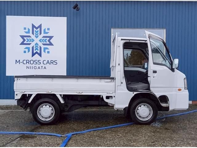 SUBARU SAMBAR truck 4WD 2011