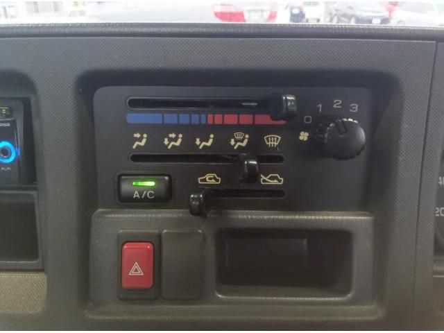 SUBARU SAMBAR truck 4WD 2011