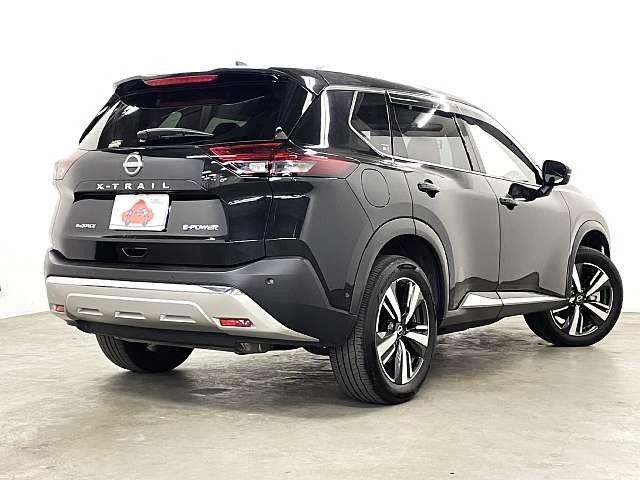 NISSAN X-TRAIL HYBRID 4WD 2024