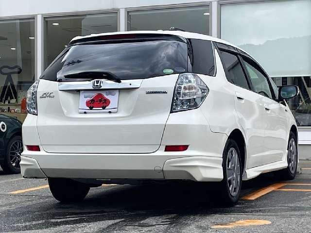 HONDA FIT SHUTTLE HYBRID 2013