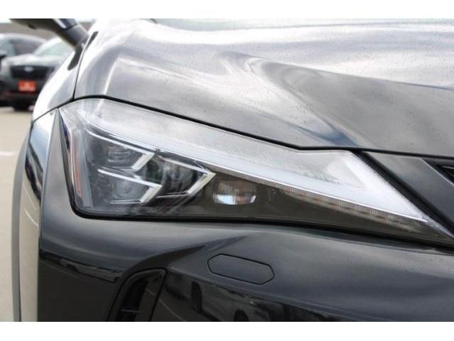 TOYOTA LEXUS UX250h 2019