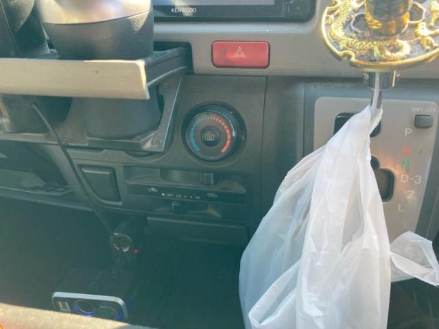 TOYOTA HIACE van 1.25t 2WD 2008