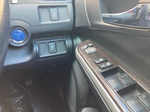 TOYOTA CAMRY HYBRID 2013