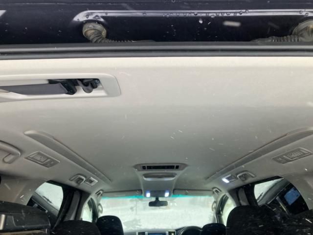 TOYOTA VELLFIRE 4WD 2012