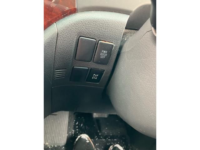 TOYOTA VELLFIRE 4WD 2012