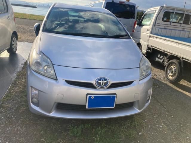 TOYOTA PRIUS 2010