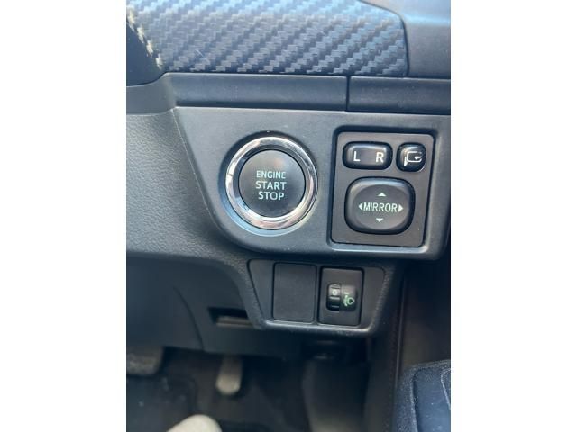 TOYOTA COROLLA FIELDER 2012