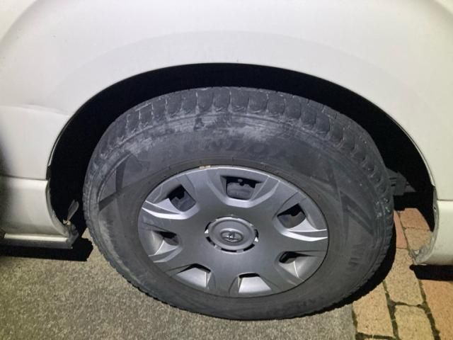 TOYOTA HIACE van 4WD 2016