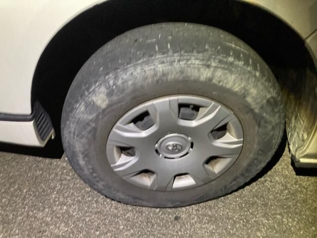 TOYOTA HIACE van 4WD 2016