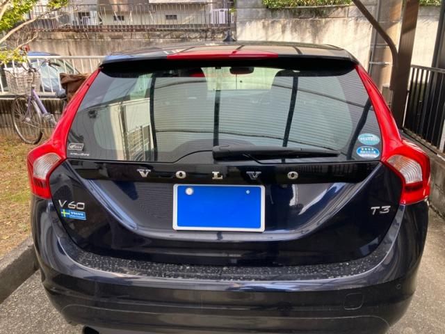 VOLVO VOLVO V60 2016