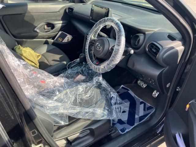 TOYOTA YARIS CROSS HYBRID 2023