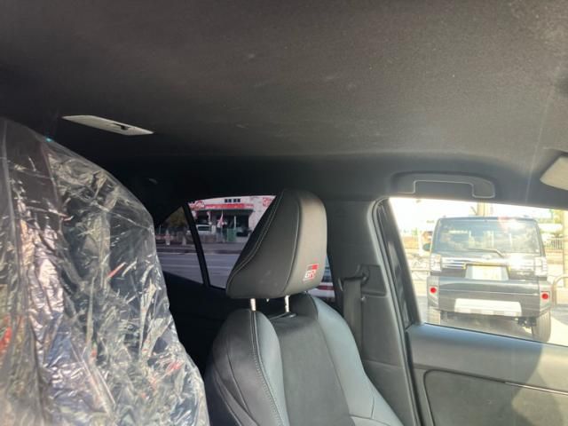 TOYOTA YARIS CROSS HYBRID 2023