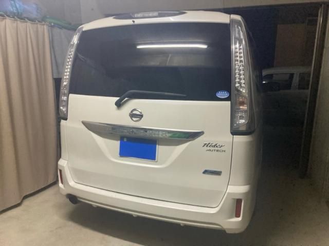NISSAN SERENA  S-HYBRID 2013