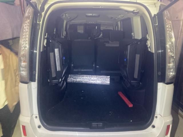 NISSAN SERENA  S-HYBRID 2013