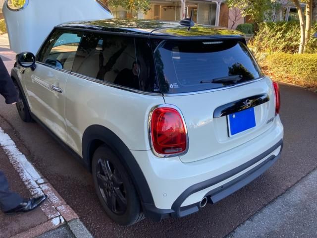 BMW MINI COOPER D 2021