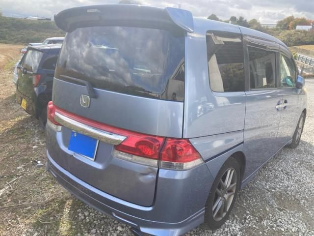 HONDA STEPWAGON 2005