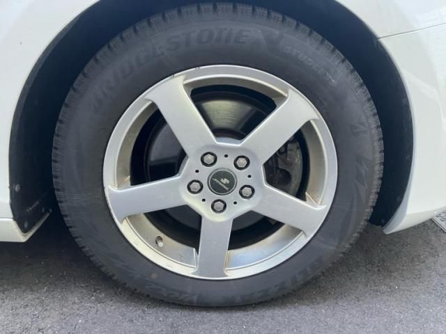 VOLVO VOLVO V40 2015