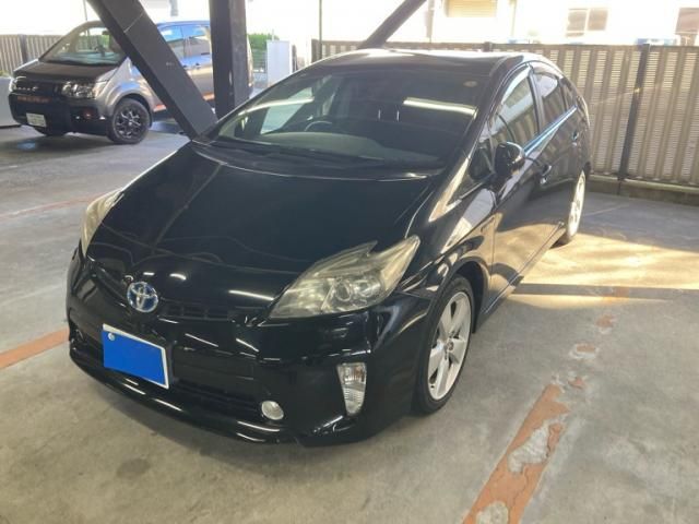 TOYOTA PRIUS 2014