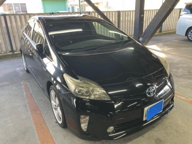 TOYOTA PRIUS 2014