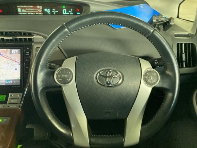 TOYOTA PRIUS 2014