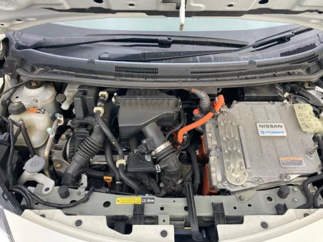 NISSAN NOTE 4WD 2019