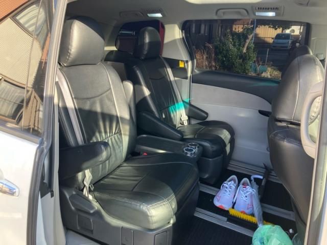 TOYOTA ESTIMA  4WD 2006