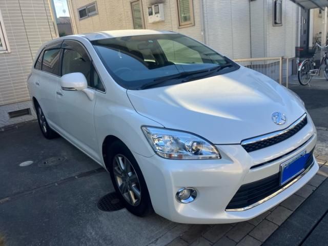 TOYOTA MARK X ZIO 2011