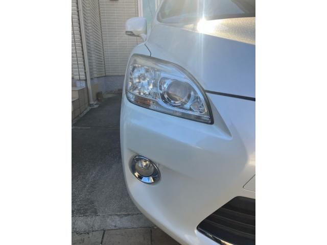 TOYOTA MARK X ZIO 2011