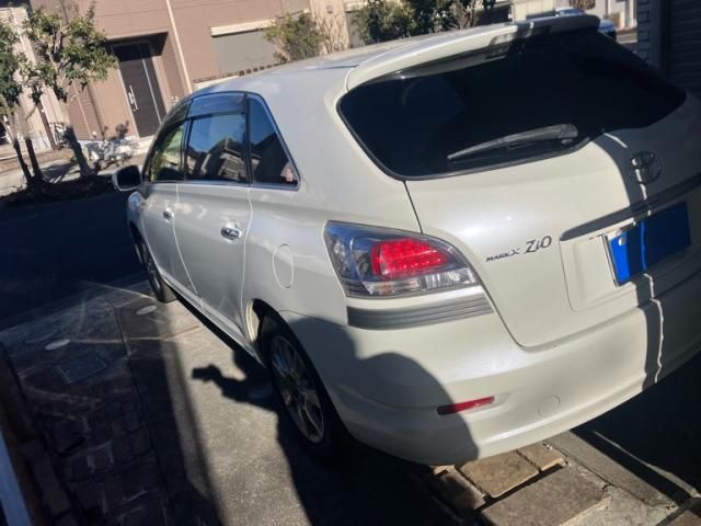 TOYOTA MARK X ZIO 2011