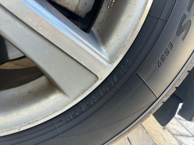 TOYOTA MARK X ZIO 2011