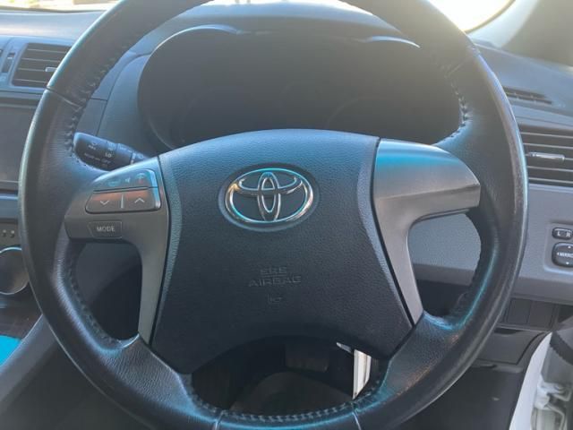 TOYOTA MARK X ZIO 2011