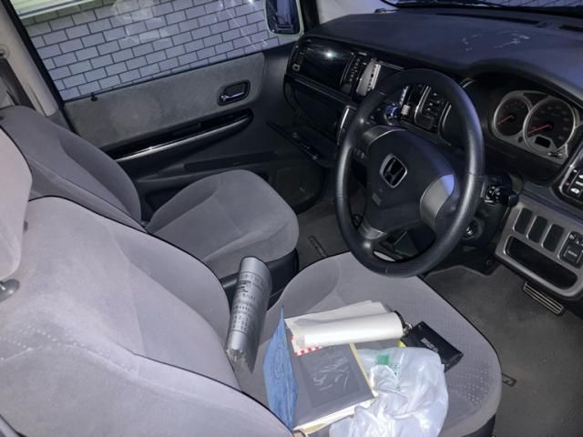 HONDA STEPWAGON SPADA 2003