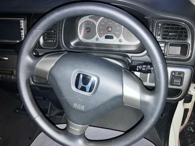 HONDA STEPWAGON SPADA 2003