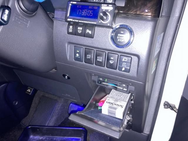 TOYOTA ALPHARD 4WD 2013